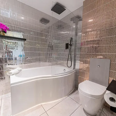 The Log House آمبيلسايد