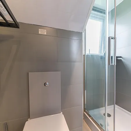 The Log House بيت ضيافة 3*