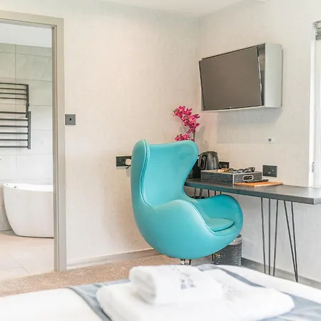 The Log House آمبيلسايد