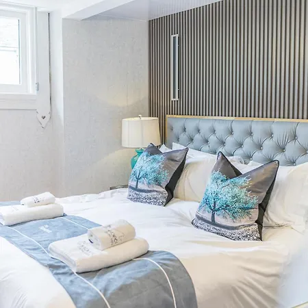 The Log House بيت ضيافة 3*