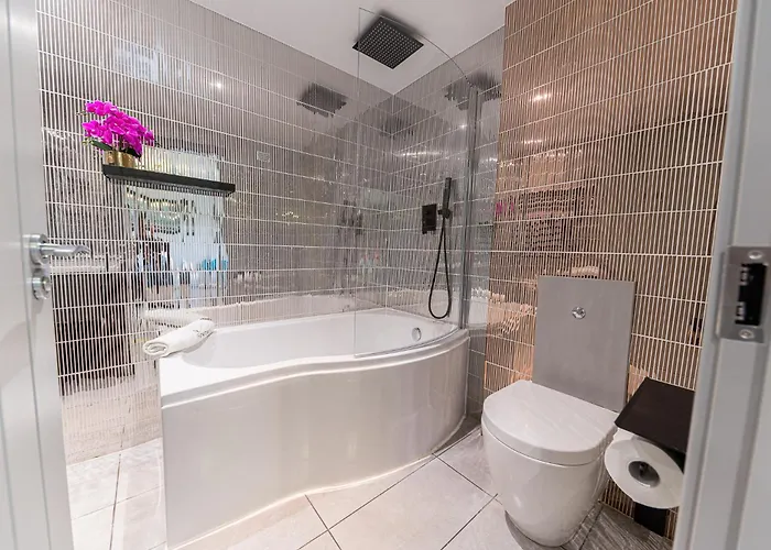 The Log House آمبيلسايد