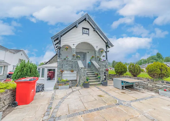 بيت ضيافة The Log House آمبيلسايد