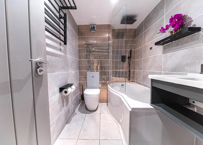 The Log House بيت ضيافة آمبيلسايد